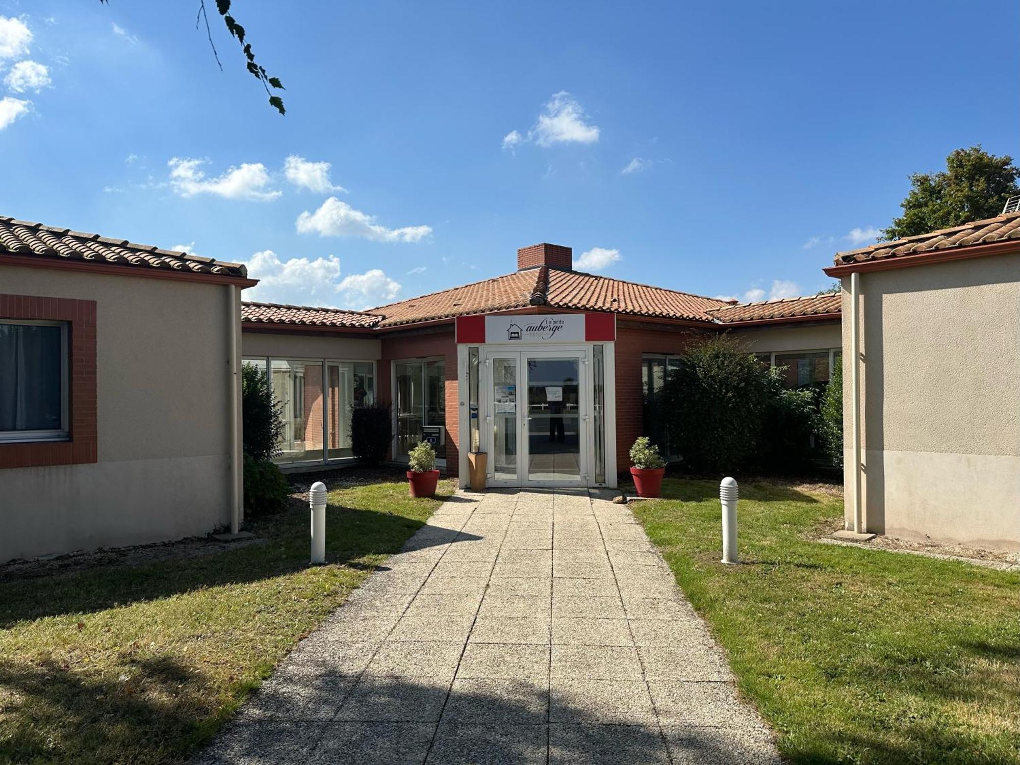 Hotel La Petite Auberge Chambretaud Eksteriør bilde